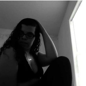 Meet your Posher, Gabriela